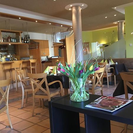 Warias Hotel & Restaurant Braunsbedra Extérieur photo