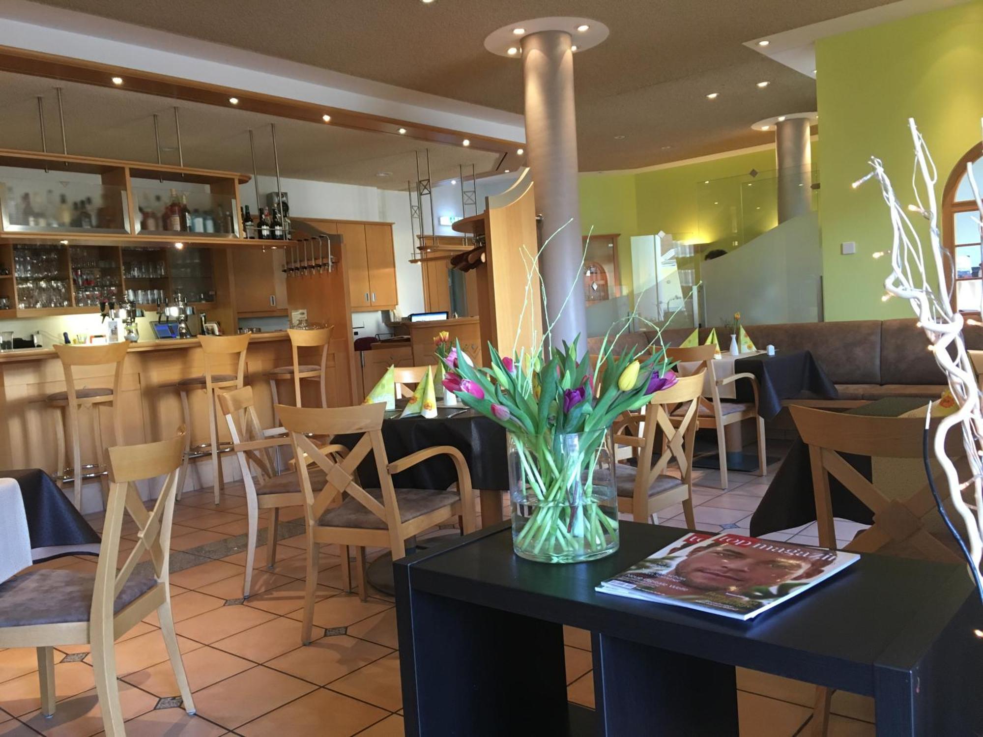 Warias Hotel & Restaurant Braunsbedra Extérieur photo