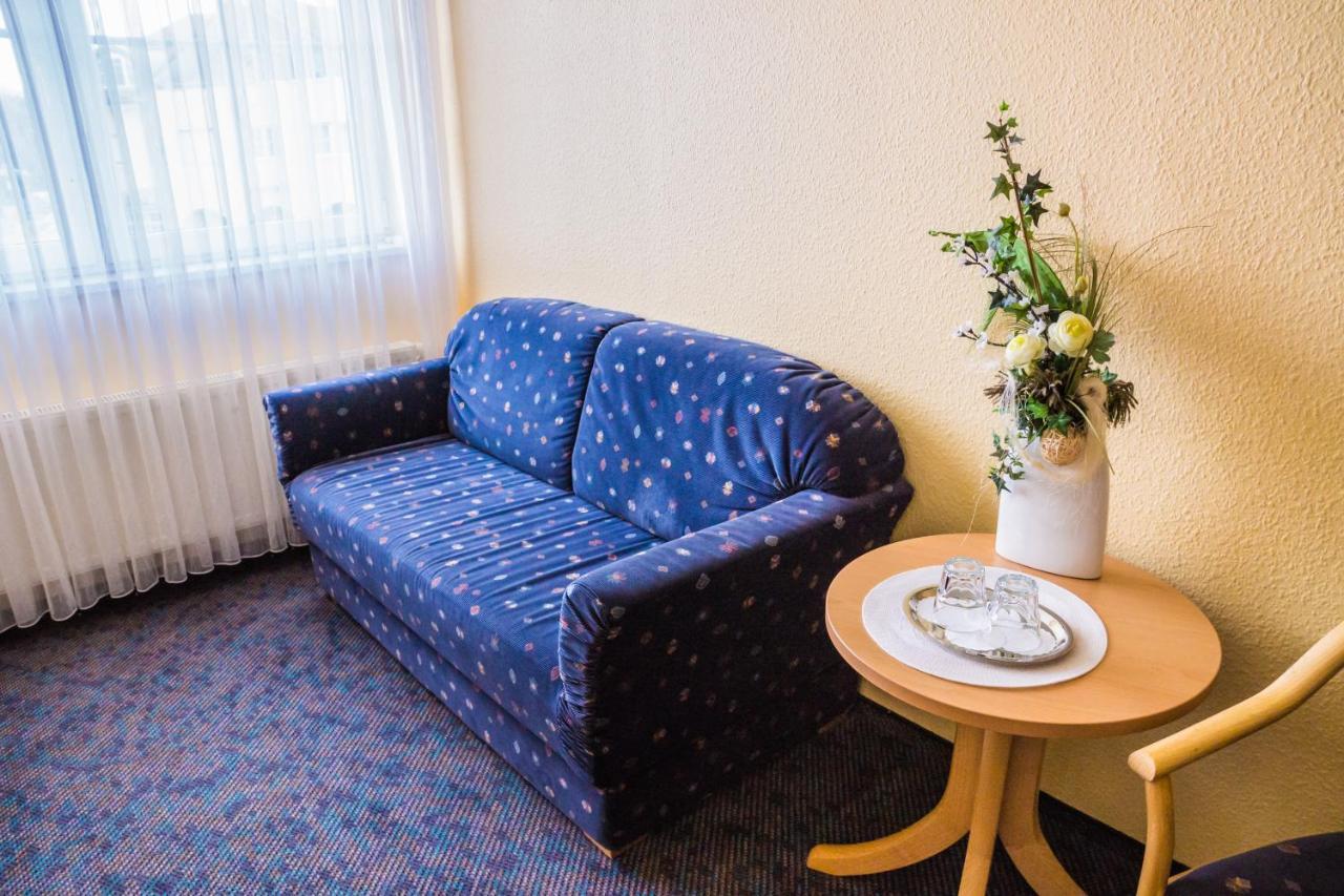 Warias Hotel & Restaurant Braunsbedra Extérieur photo